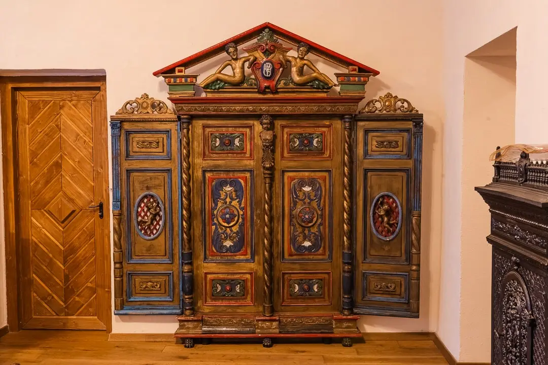 thethrone3